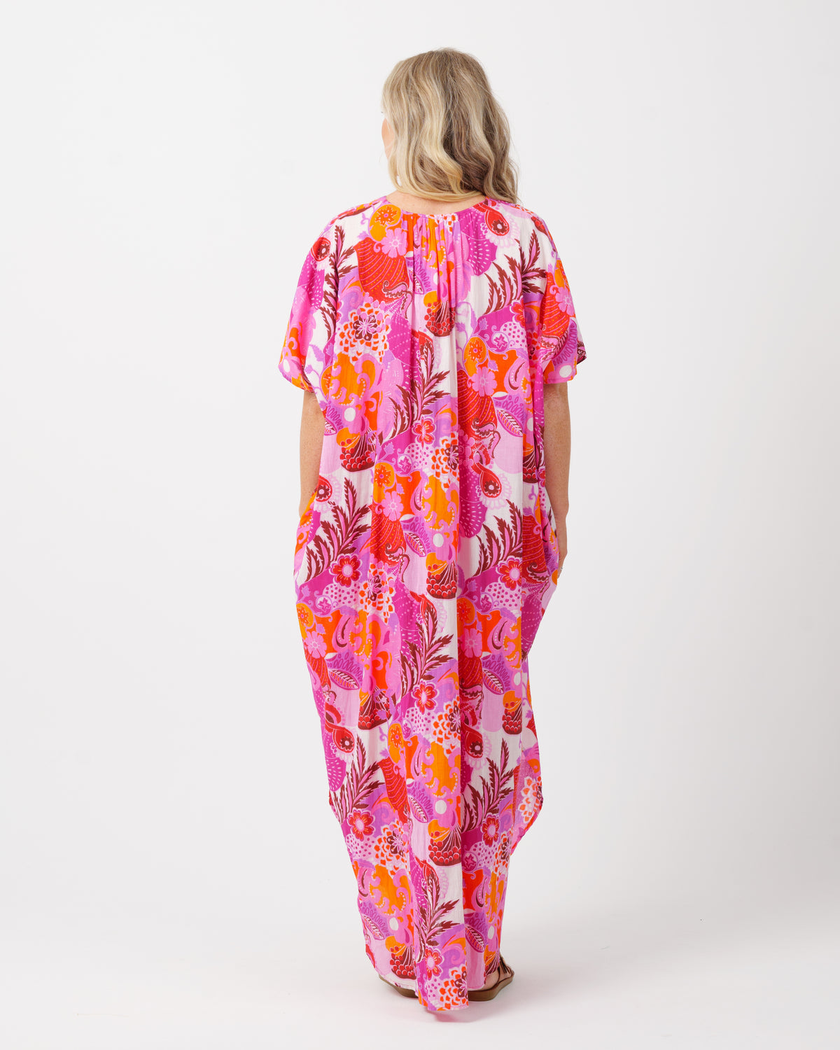 Tiwi Kaftan in Kaleido Pink