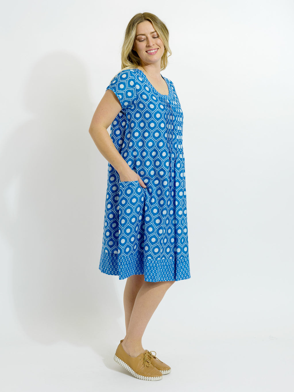 Marcoola Dress in Blue and White Eyes