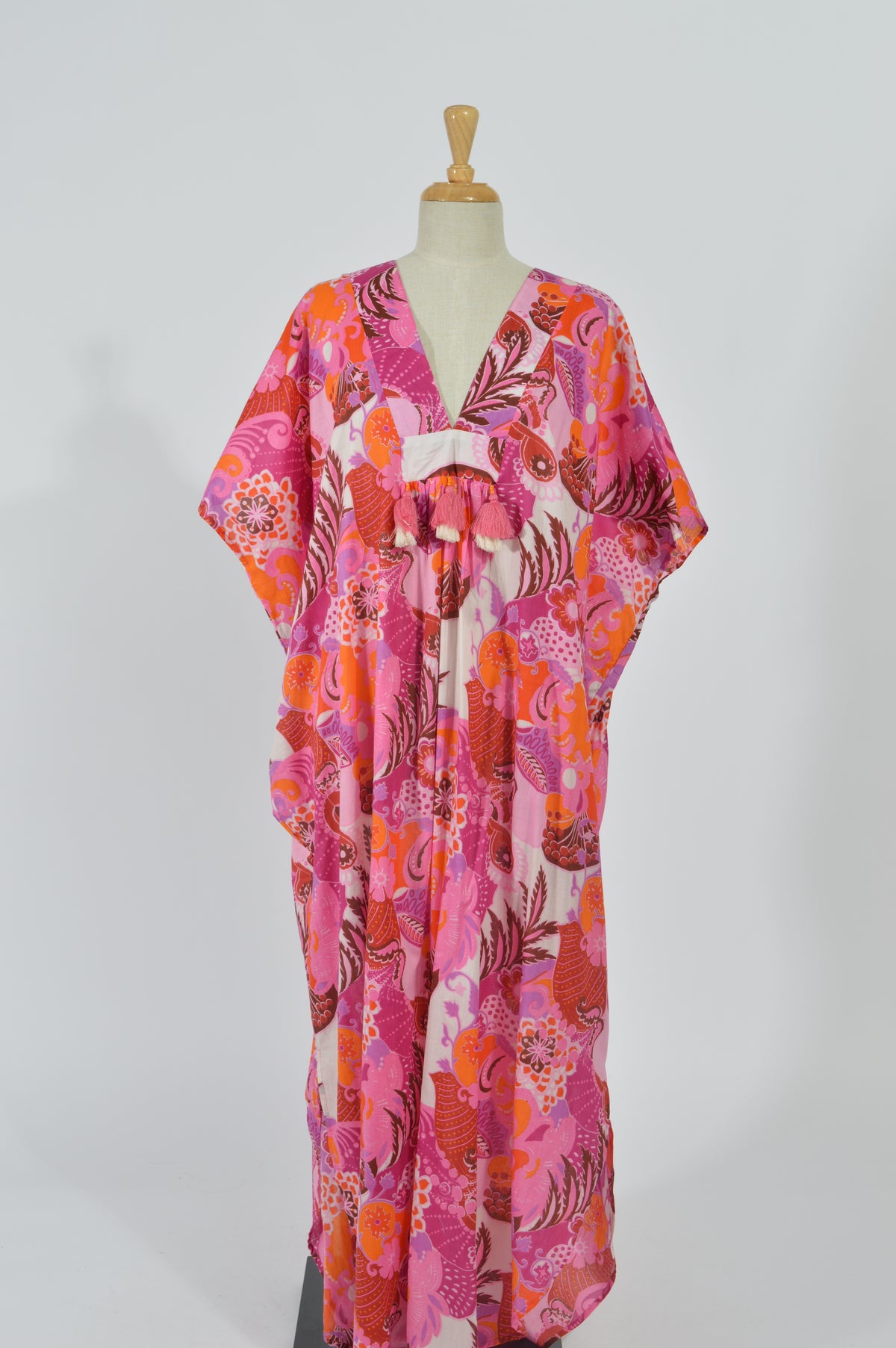 Tiwi Kaftan in Kaleido Pink