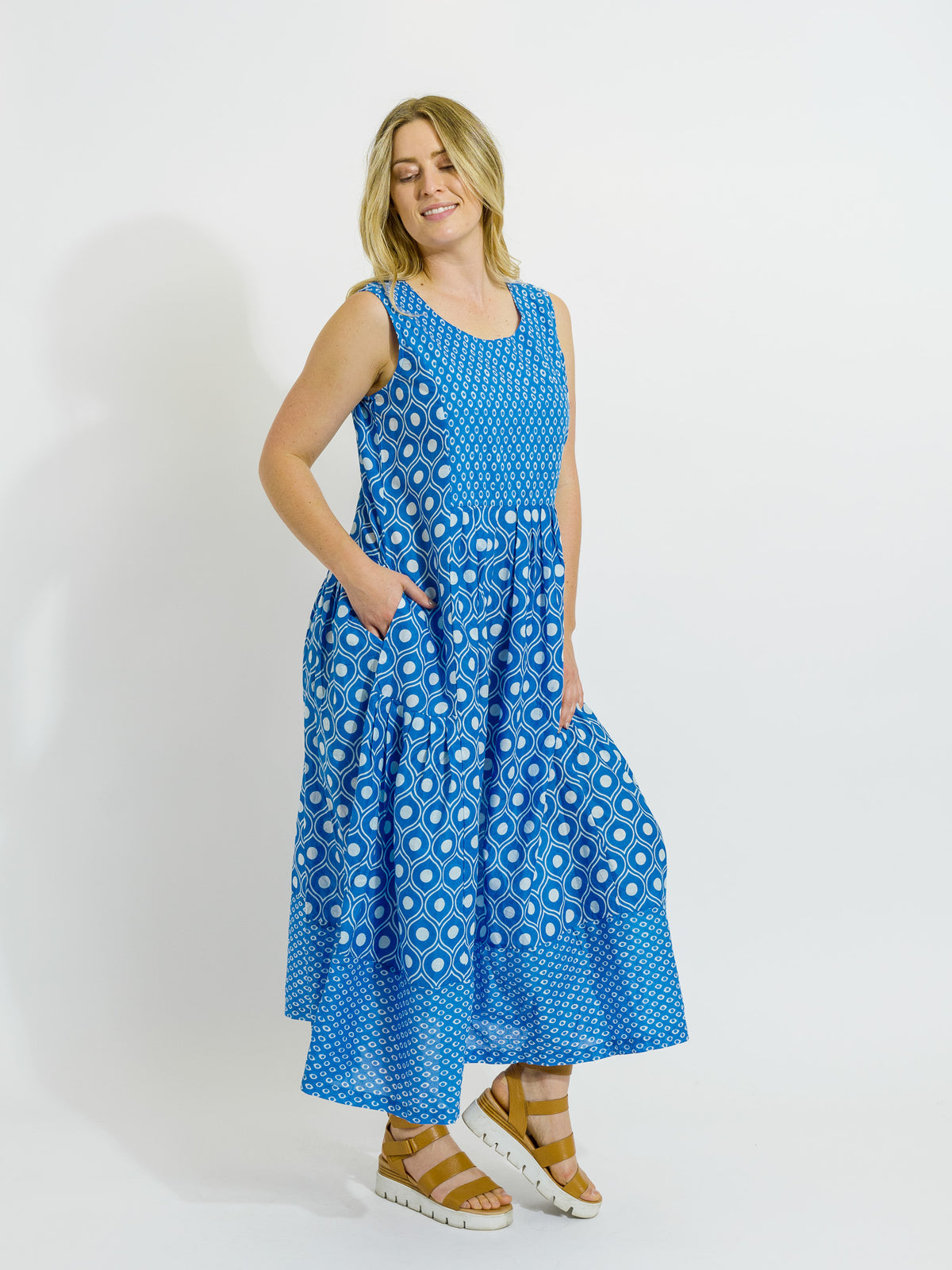 Sarina dress in Blue and White