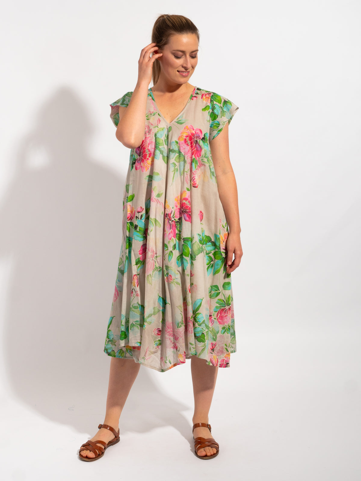Maheno Dress in Beige Pink Pretty