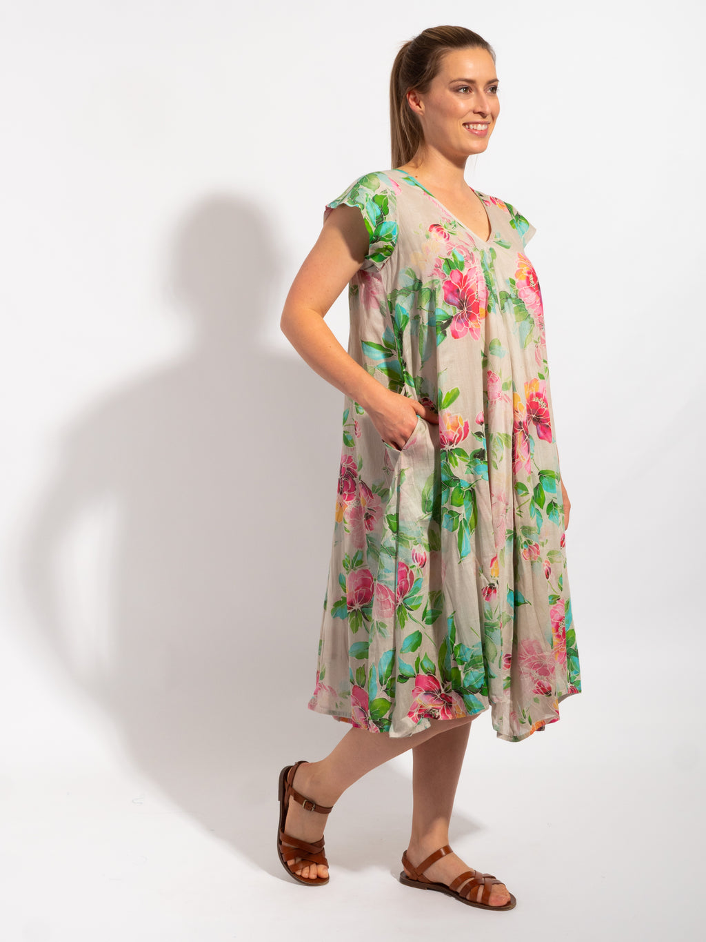 Maheno Dress in Beige Pink Pretty
