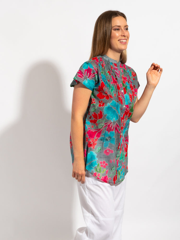 Mozaic Magnetic Top in Grey Red Floral