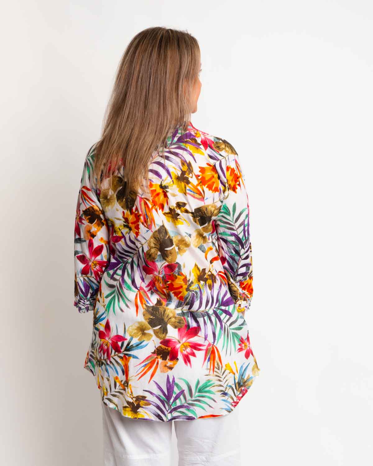 Long Pleated Top with Subtle Frills and 3/4 Raglan Sleeve in White Jungle Leaves