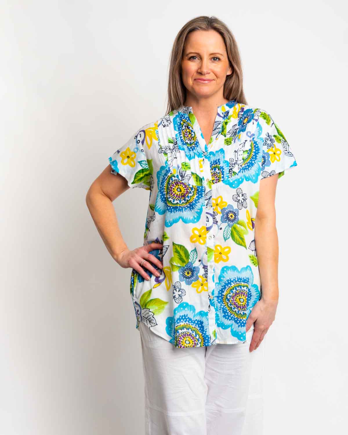 Magnetic Cap Sleeve Shirt in White Floral