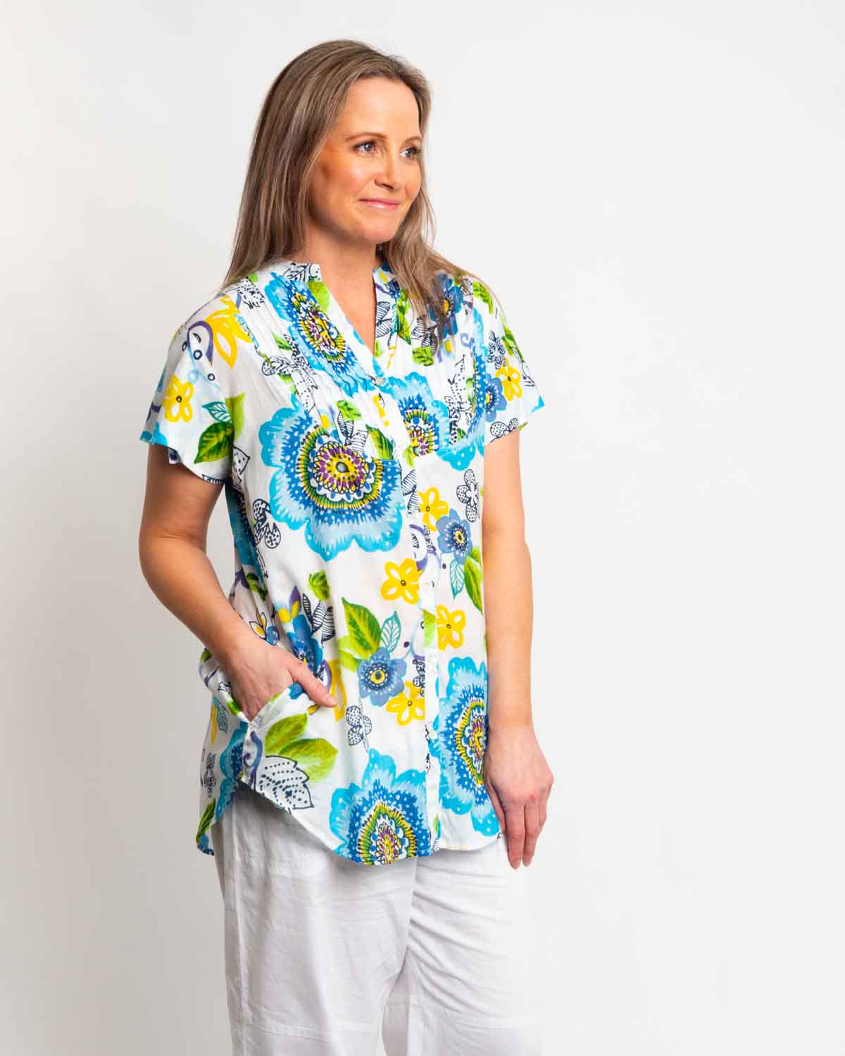 Magnetic Cap Sleeve Shirt in White Floral