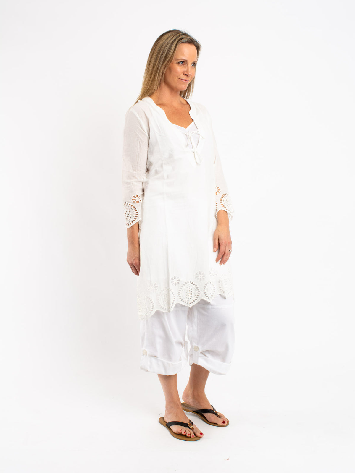 Broderie Anglais Top in Off-white