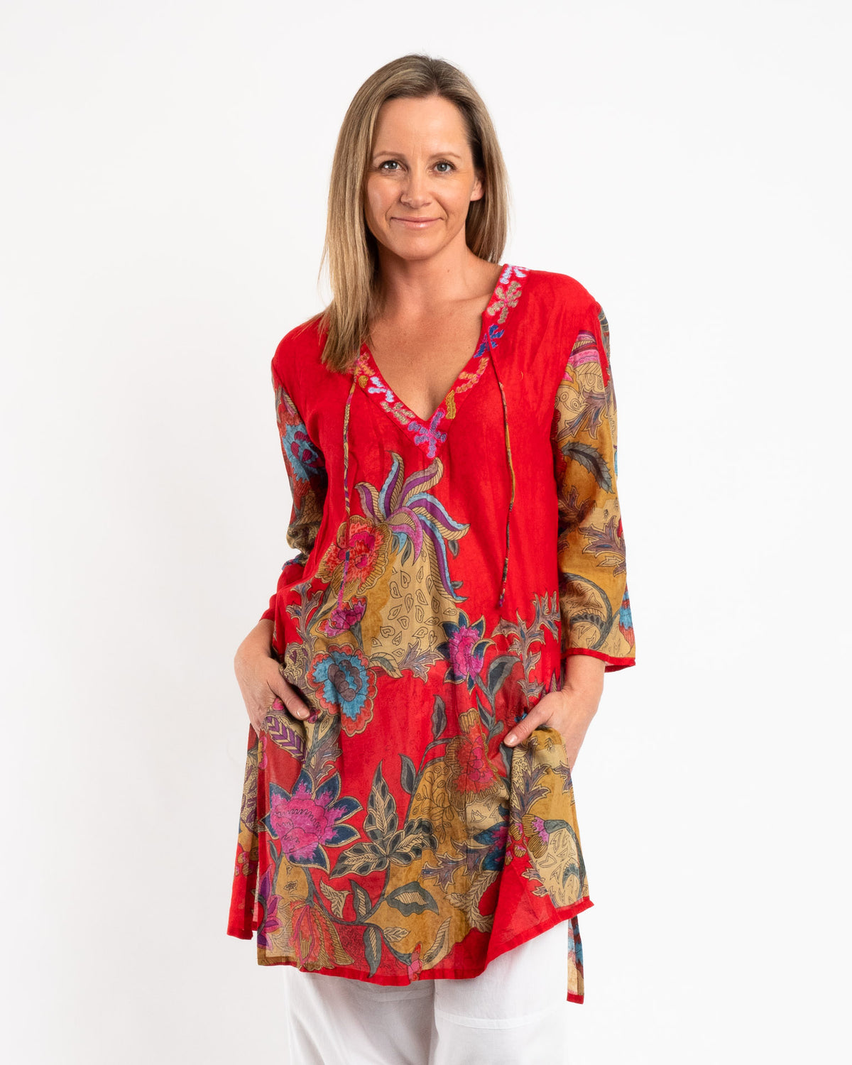 Embroidered Knee-length Kurta in Red Floral